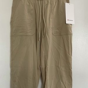 lululemon beyond the studio crop